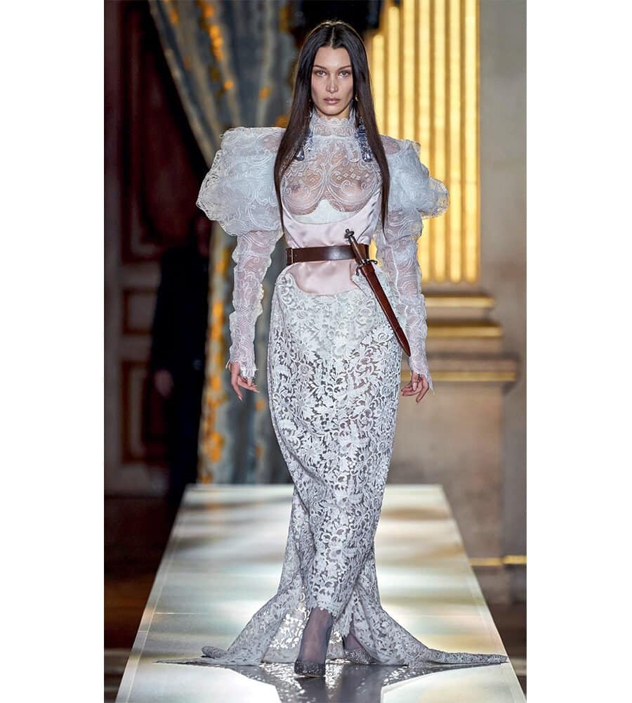 Ten's To Do: Flick Through The Pages of 'Vivienne Westwood Catwalk